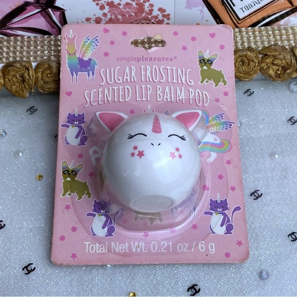 Simple pleasures Bunny lip balm and cute 3D errasers bundle - Picture 4 of 5